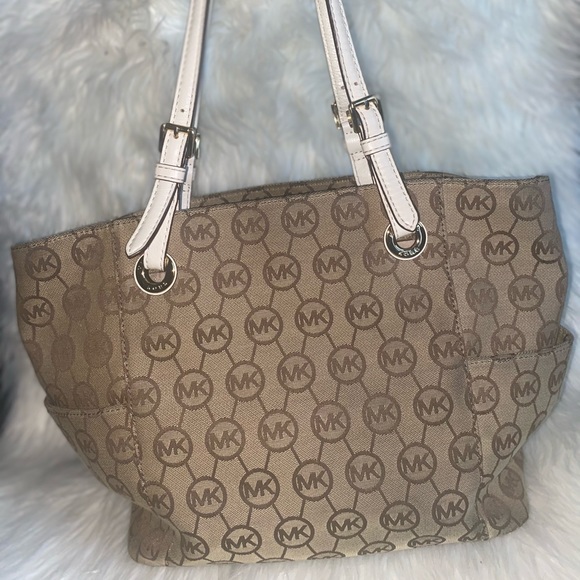 Michael Kors Bag - Picture 3 of 5